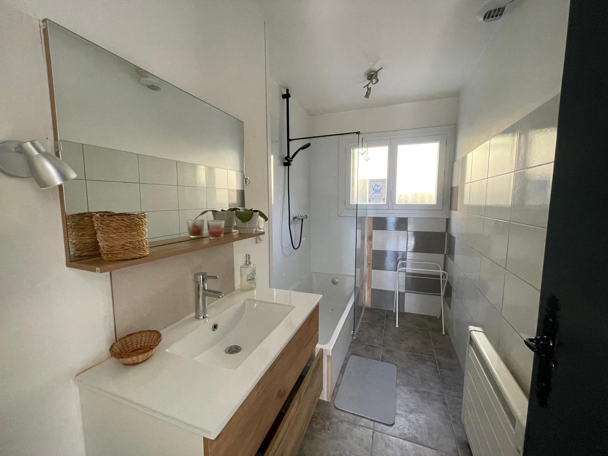 Petit Logement Cosy Dans Maison Au Calme Verrens-Arvey 外观 照片